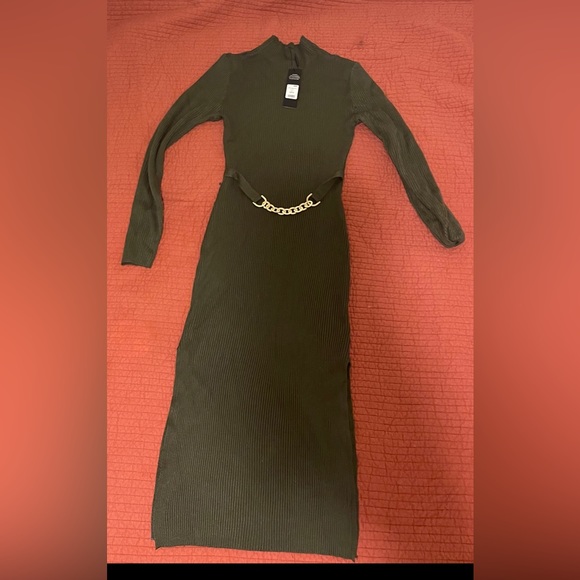 Not USED this is NEW I brought this as an option but then already found a dress! - Picture 2 of 2